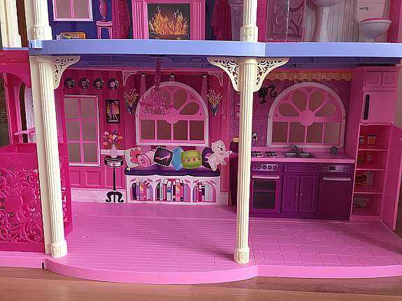 Barbie Haus Traumvilla 3 stöckig 1