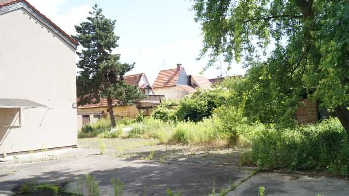 LandauQueichheim Sanierungsobjekt mit Baugrundstück in