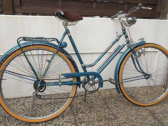 Oldtimer Fahrrad Damenrad Rabeneick 28" 1954 3Gang RH=54