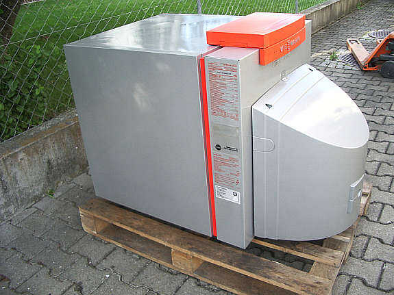 Viessmann Vitola 200 / Baujahr 2001 / kW 22 / WW 390 Liter - hoork.com